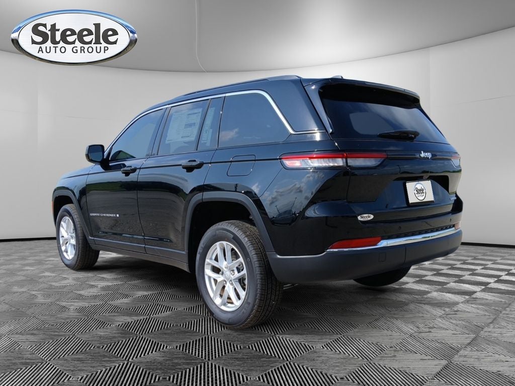 2024 Jeep Grand Cherokee GRAND CHEROKEE LAREDO X 4X2
