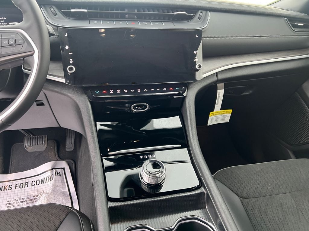 2026 Jeep Grand Cherokee GRAND CHEROKEE LAREDO ALTITUDE 4X2