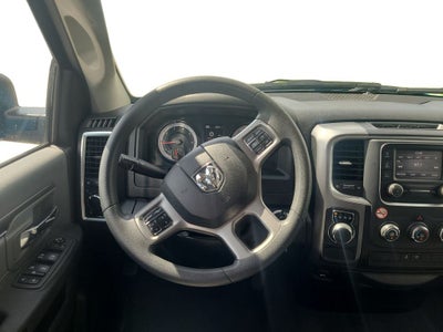 2024 RAM 1500 Classic SLT Quad Cab 4x2 6'4' Box