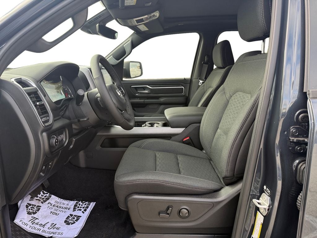 2026 RAM Ram 1500 RAM 1500 LONE STAR CREW CAB 4X4 5'7' BOX