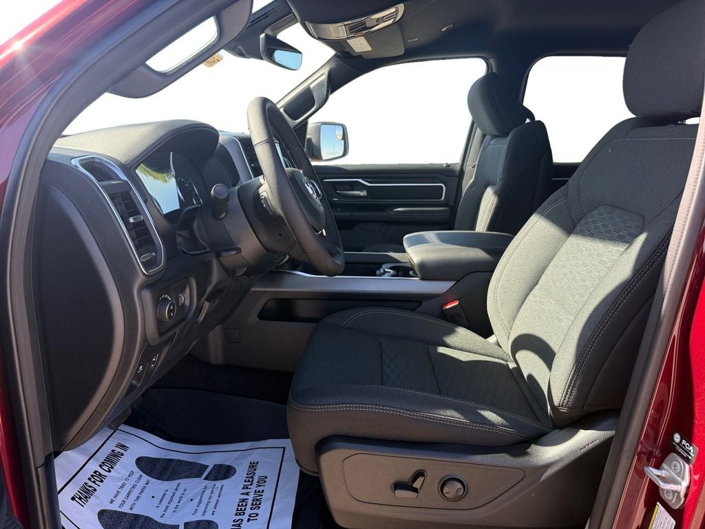 2026 RAM Ram 1500 RAM 1500 LONE STAR CREW CAB 4X4 5'7' BOX