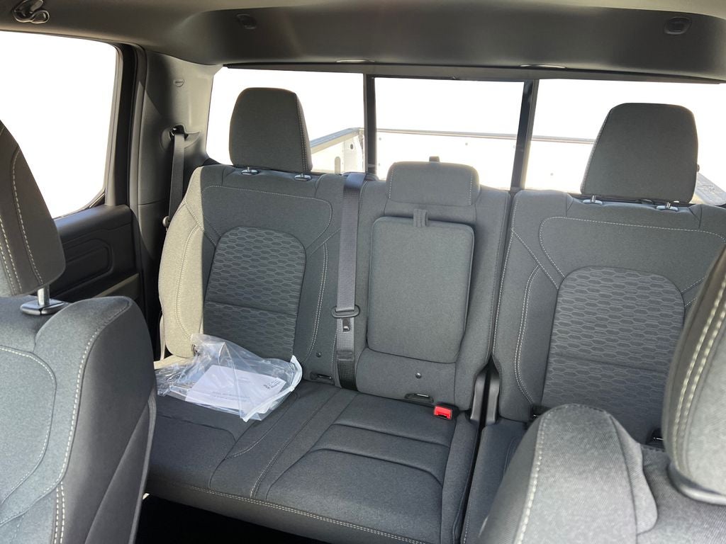 2026 RAM Ram 1500 RAM 1500 TRADESMAN CREW CAB 4X4 5'7' BOX