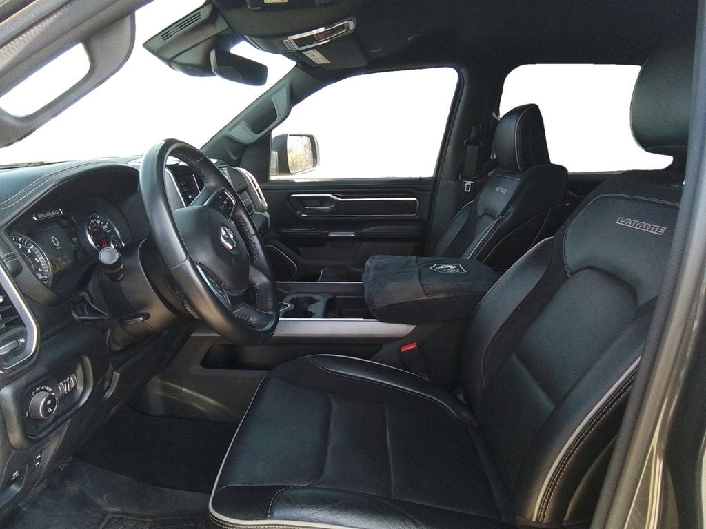 2022 RAM 1500 Laramie Crew Cab 4x4 5'7' Box