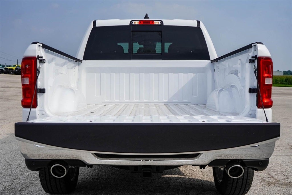 2025 RAM Ram 1500 RAM 1500 LONE STAR CREW CAB 4X4 6'4' BOX