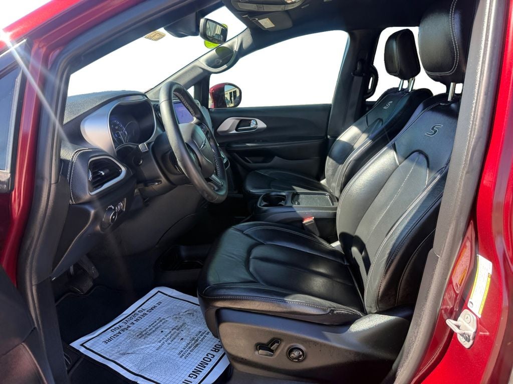 2022 Chrysler Pacifica Touring L