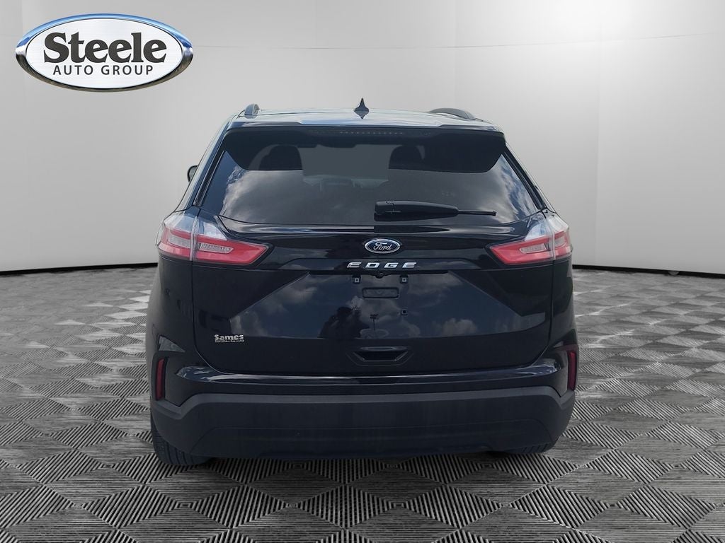 2021 Ford Edge SE