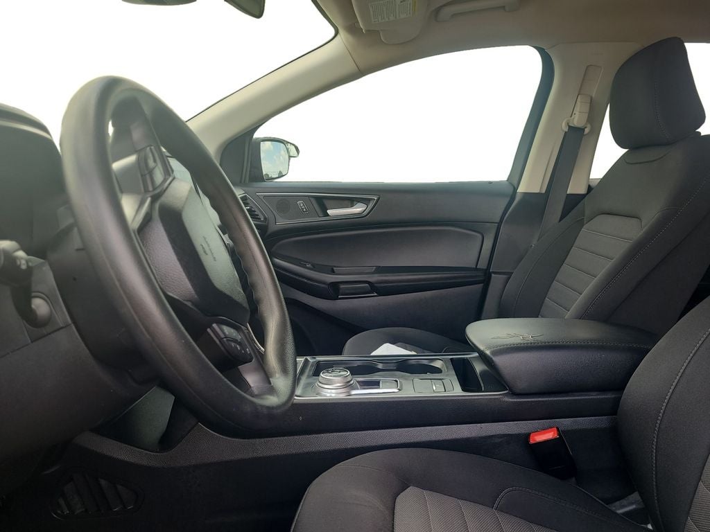 2021 Ford Edge SE