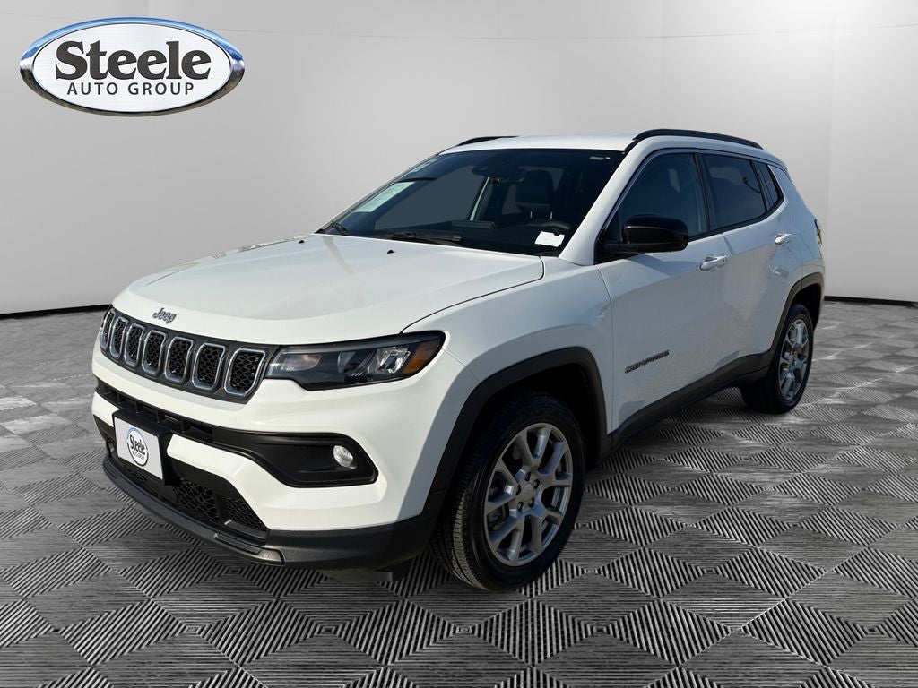 2023 Jeep Compass Latitude Lux FWD