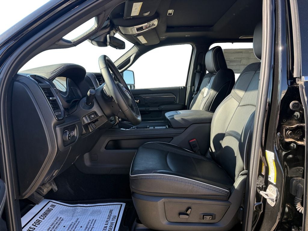 2025 RAM Ram 2500 RAM 2500 LIMITED MEGA CAB 4X4 6'4' BOX