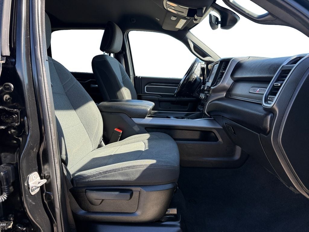 2022 RAM 3500 Lone Star Crew Cab 4x4 8' Box