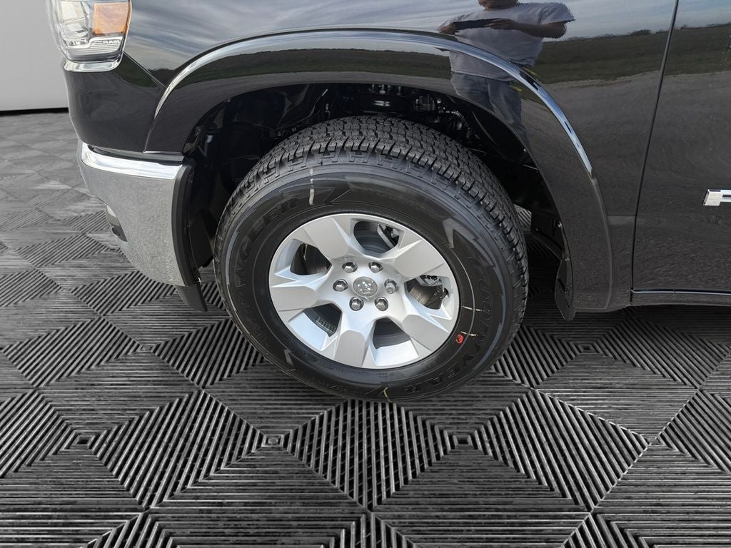 2026 RAM Ram 1500 RAM 1500 LONE STAR CREW CAB 4X4 5'7' BOX