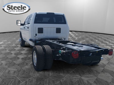 2025 RAM Ram 3500 Chassis Cab RAM 3500 TRADESMAN CREW CAB CHASSIS 4X4 60' CA
