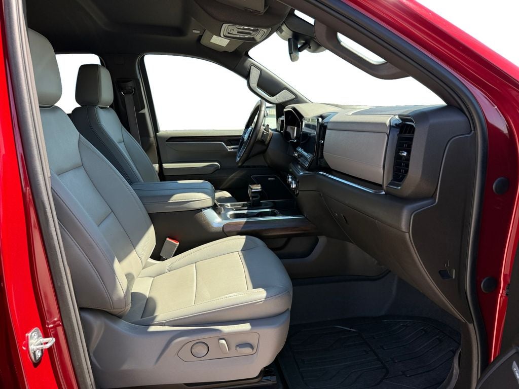 2023 GMC Sierra 1500 2WD Crew Cab Short Box SLT