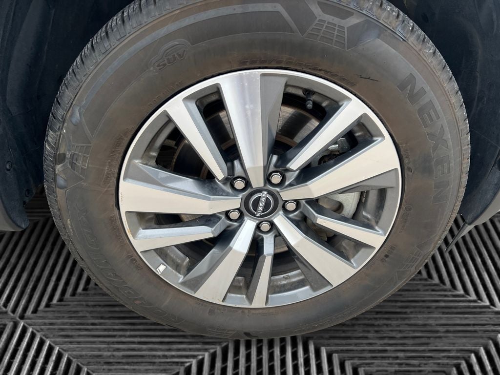 2025 Nissan Pathfinder SL FWD