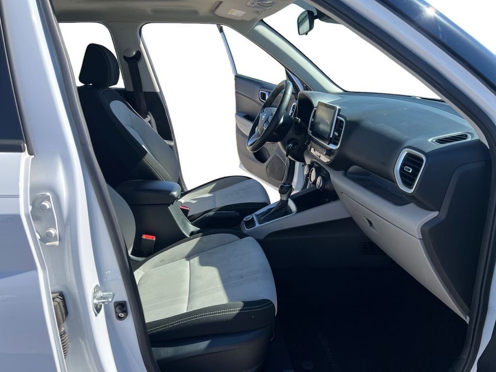 2022 Hyundai Venue SEL