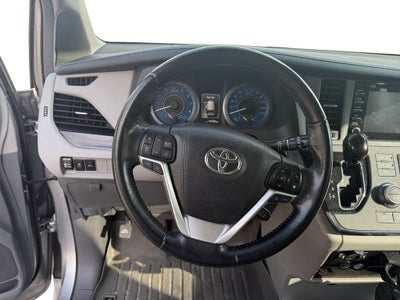 2018 Toyota Sienna XLE 7 Passenger