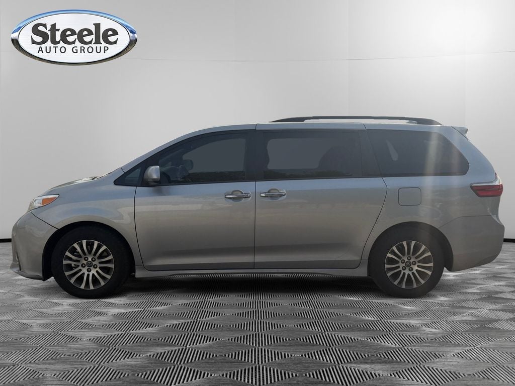 2018 Toyota Sienna XLE 7 Passenger