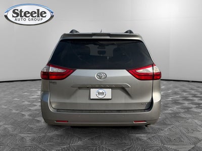 2018 Toyota Sienna XLE 7 Passenger