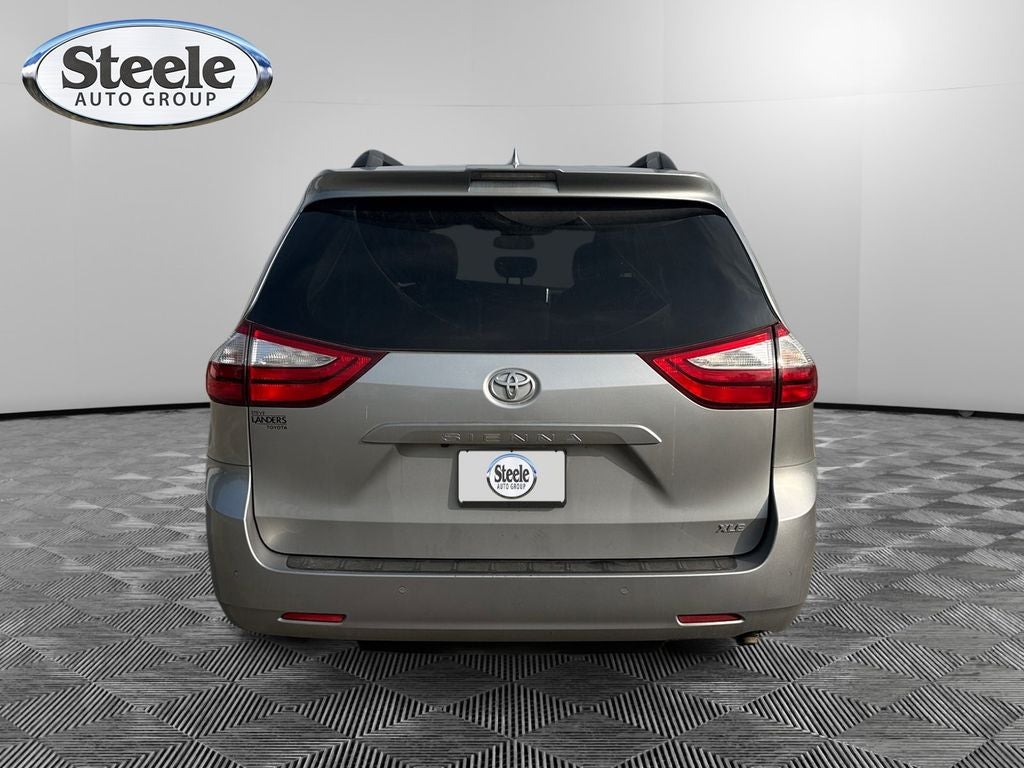 2018 Toyota Sienna XLE 7 Passenger