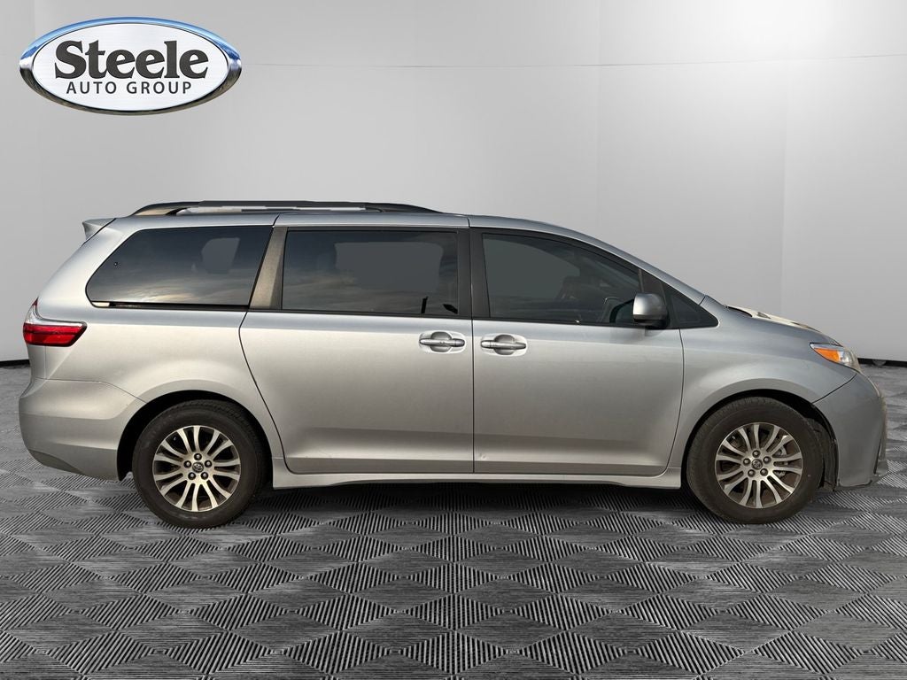 2018 Toyota Sienna XLE 7 Passenger
