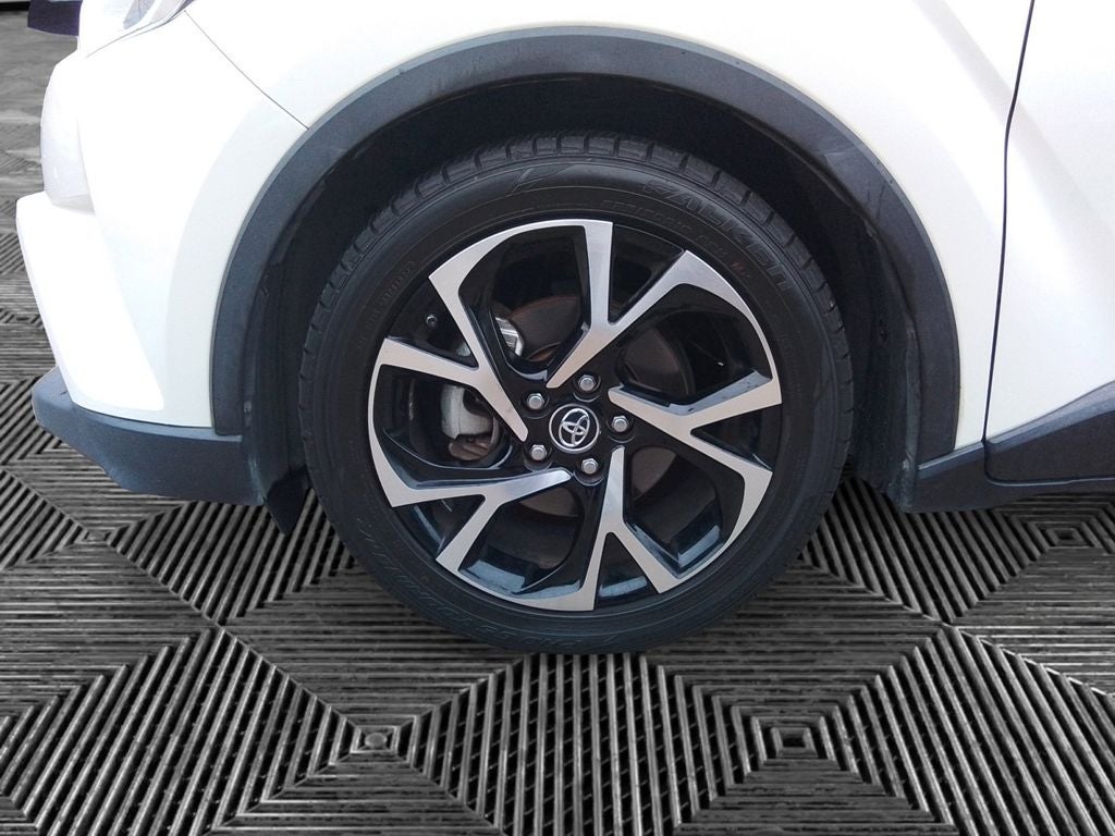 2019 Toyota C-HR XLE