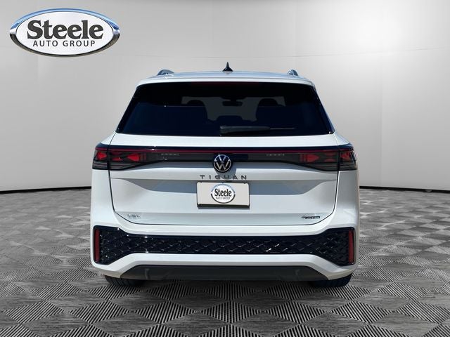2025 Volkswagen Tiguan 2.0T SEL R-Line